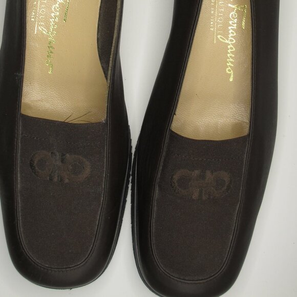 Salvatore Ferragamo dark brown leather flat in 8.5AA - Picture 3 of 7